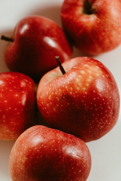 Red Apples in Close Up Photography