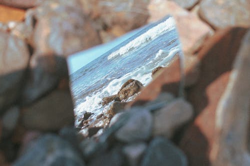 Reflection of Waves in a Glass