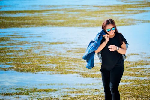 Ingyenes stockfotó a strandon, ázsiai modell, fényképfelvétel témában