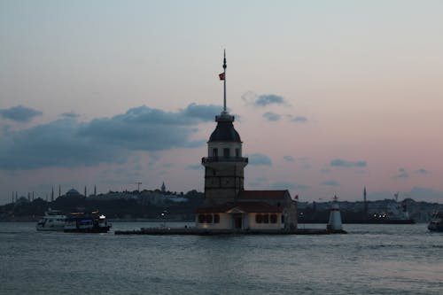 Kostnadsfri bild av hamn, hav, humörlig himmel