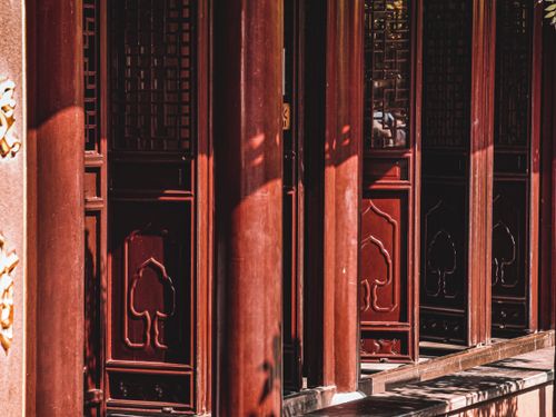Free Elegant red wooden windows showcasing traditional Chinese design in Shanghai. Stock Photo