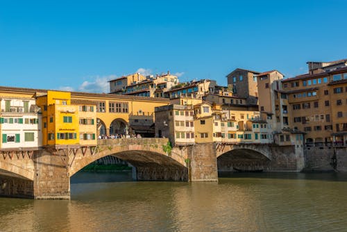 Ilmainen kuvapankkikuva tunnisteilla arno-joki, asuinrakennukset, Firenze
