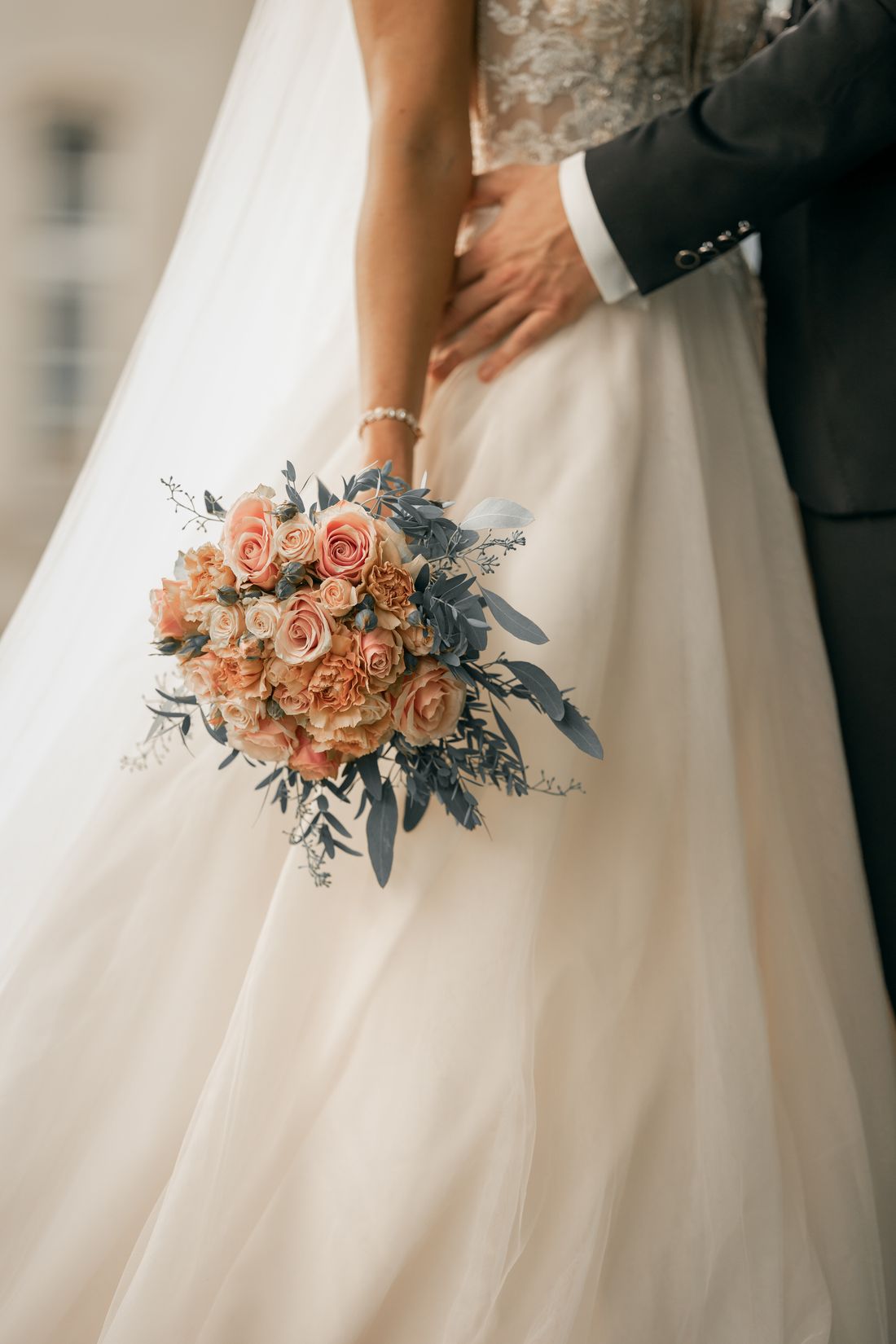 Wedding florals composed at the Rosé & Bloom atelier