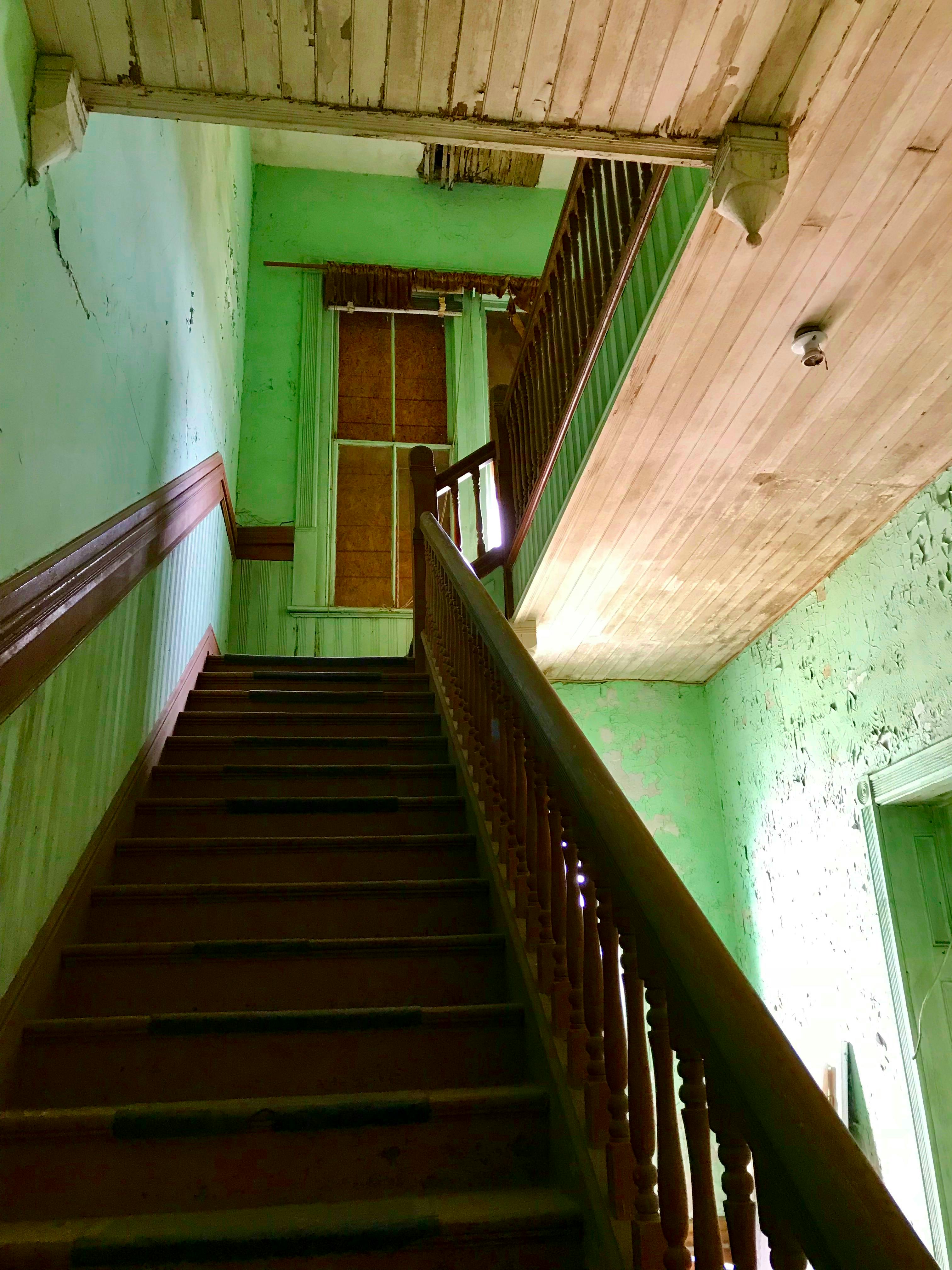 Free stock photo of abandoned building, green paint, Old hotel