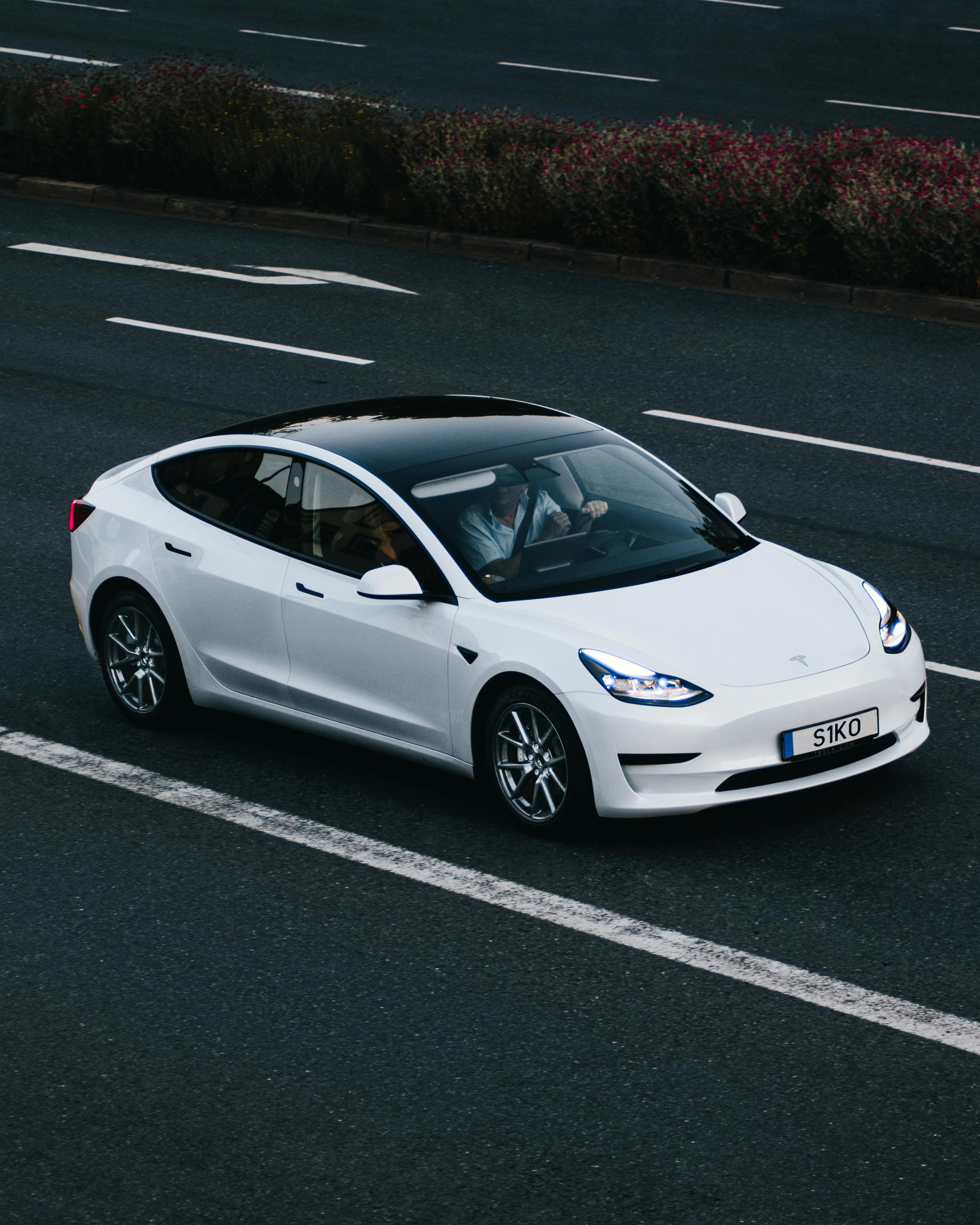 Fast Charging vs Slow Charging: Which One to Choose?