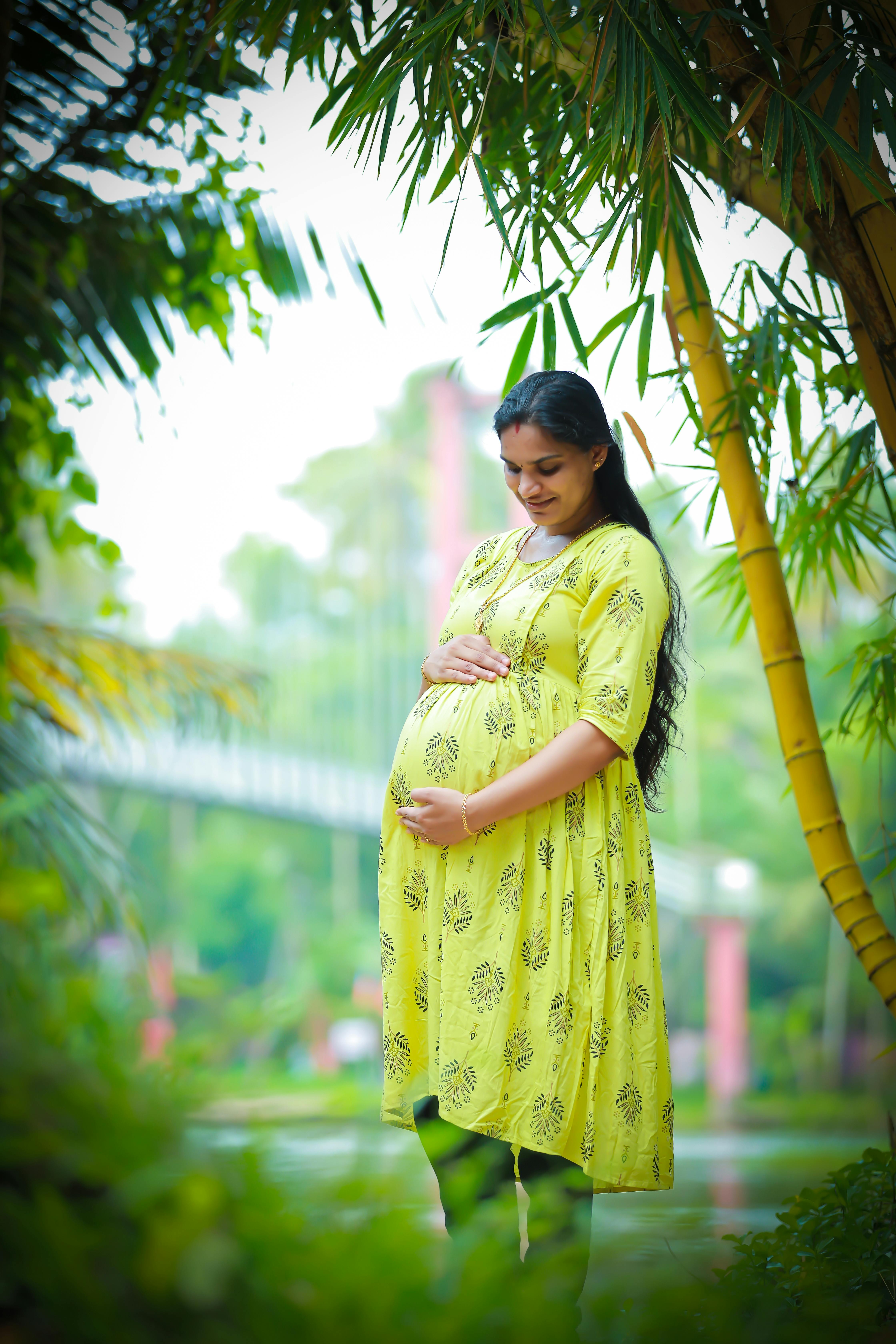 Studio Outdoor Maternity Photos – New Britain CT Maternity Photography