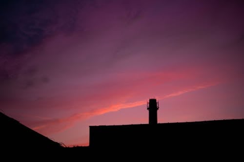 Fotos de stock gratuitas de anochecer, cielo morado, edificio