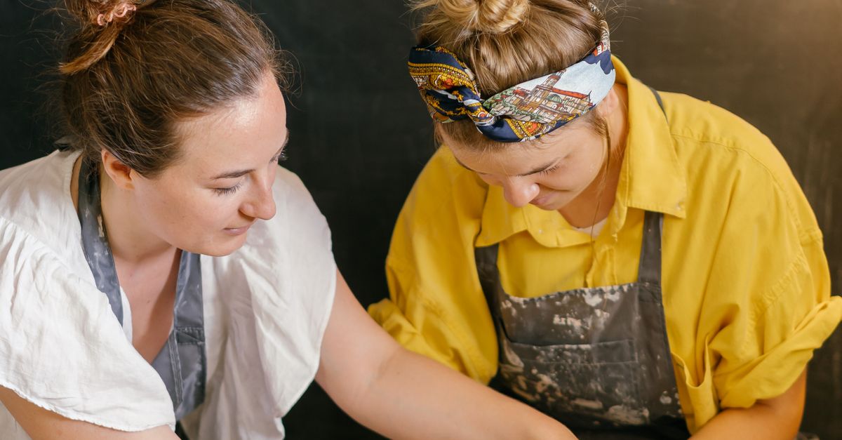 Ladies Making Women Creating Handmade Ceramic Dishes · Free Stock Photo