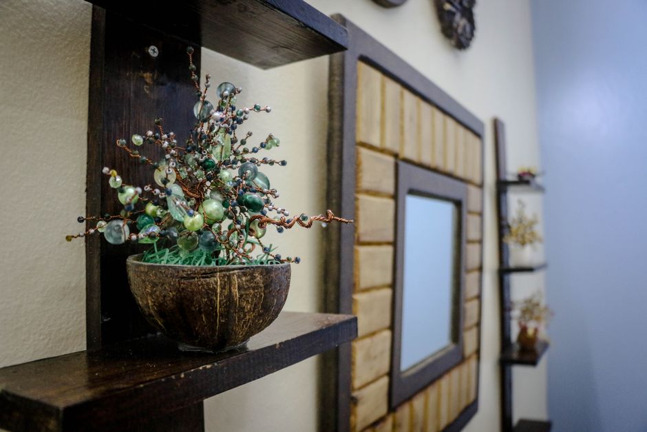 Best DIY Bathroom Wall Art Ideas Using Wood and Natural Elements