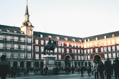 Δωρεάν στοκ φωτογραφιών με plaza δήμαρχος του madrid, Άνθρωποι, αρχιτεκτονική