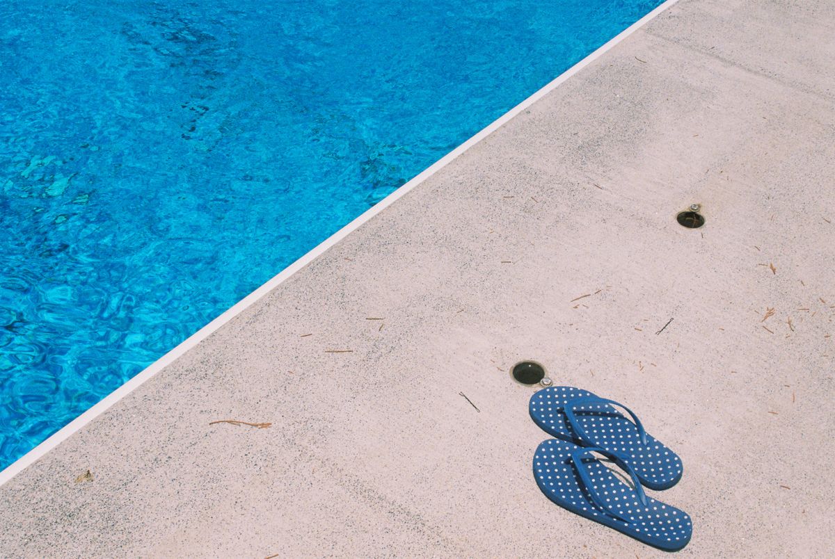 Piscina gunitada en parcela en pendiente: soluciones técnicas con vistas