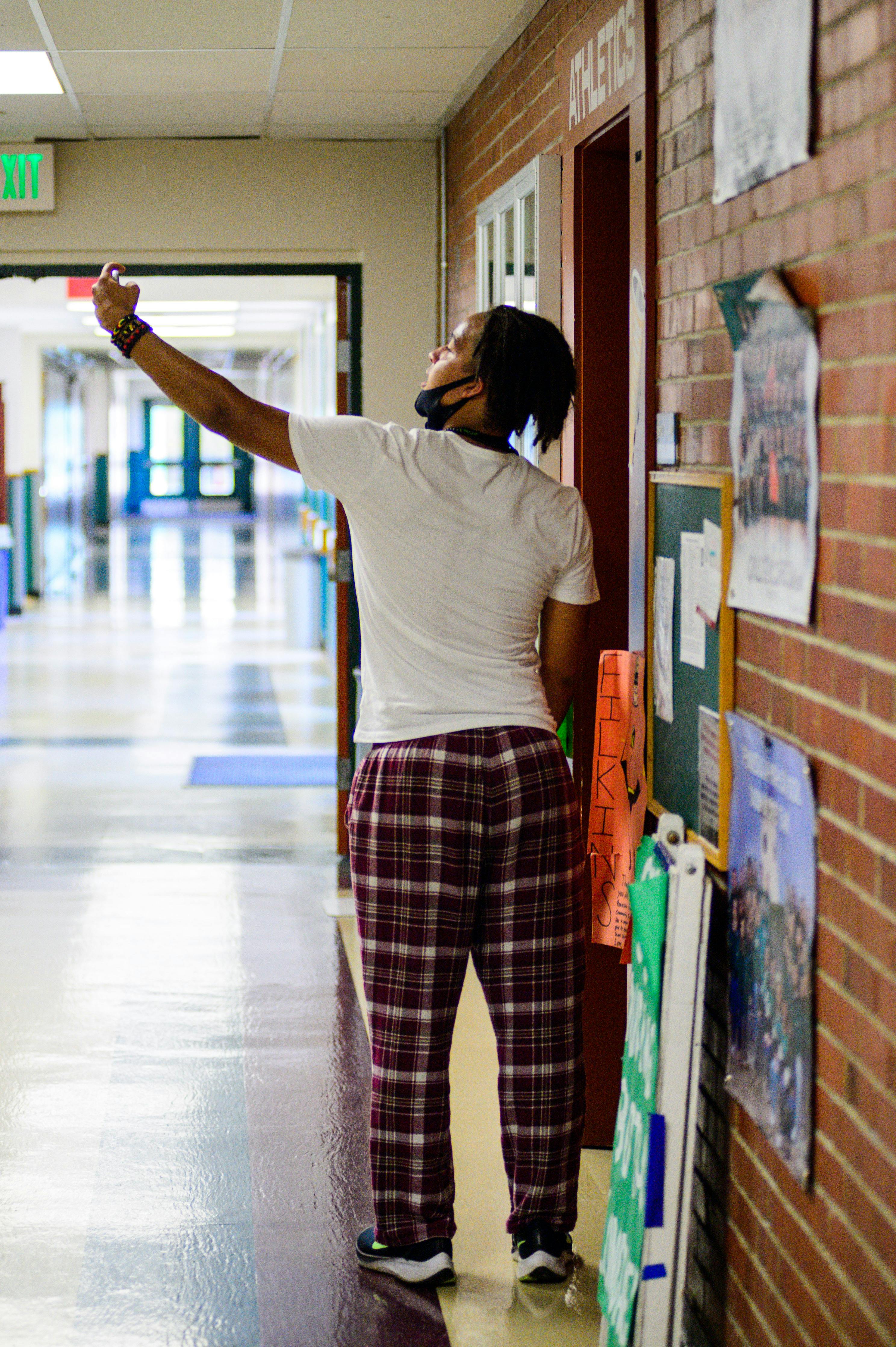 De franc Foto d'estoc gratuïta de adolescent, arquitectura, autofoto Foto d'estoc