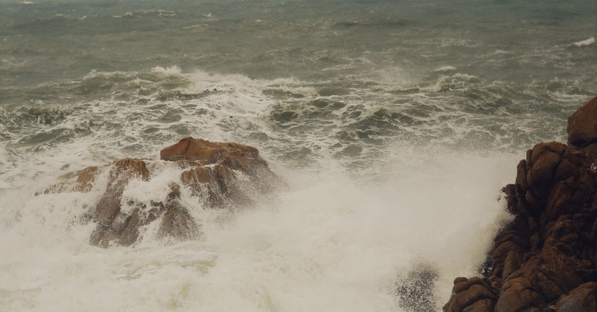 Photo Rocks Sea Photo of Rocks on the Sea · Free Stock Photo