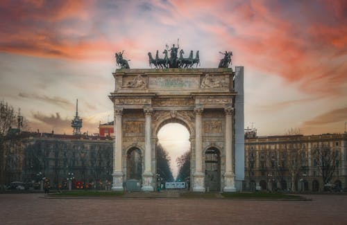 Fotobanka s bezplatnými fotkami na tému krásny západ slnka, lombardia, Miláno