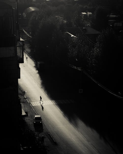 Бесплатное стоковое фото с асфальтированная дорога, город, луч света