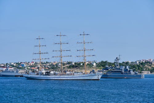 Fotobanka s bezplatnými fotkami na tému loď, modrá obloha, more