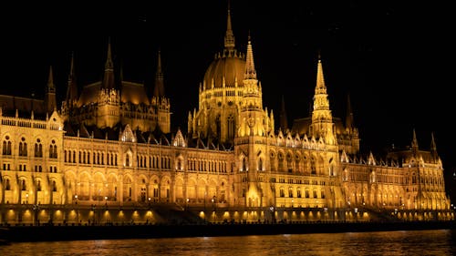 akşam, bina, Budapeşte içeren Ücretsiz stok fotoğraf