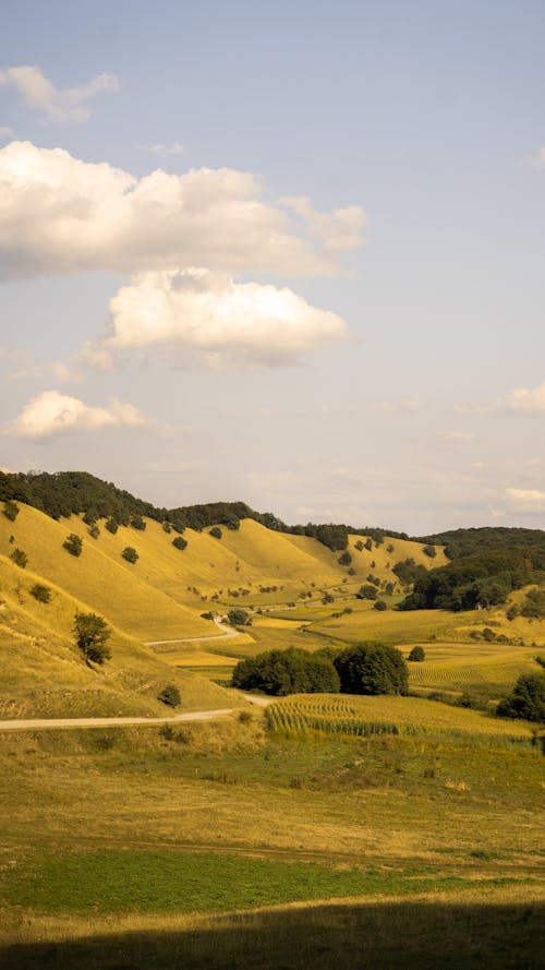 Fotobanka s bezplatnými fotkami na tému dedinský, kopce, krajina