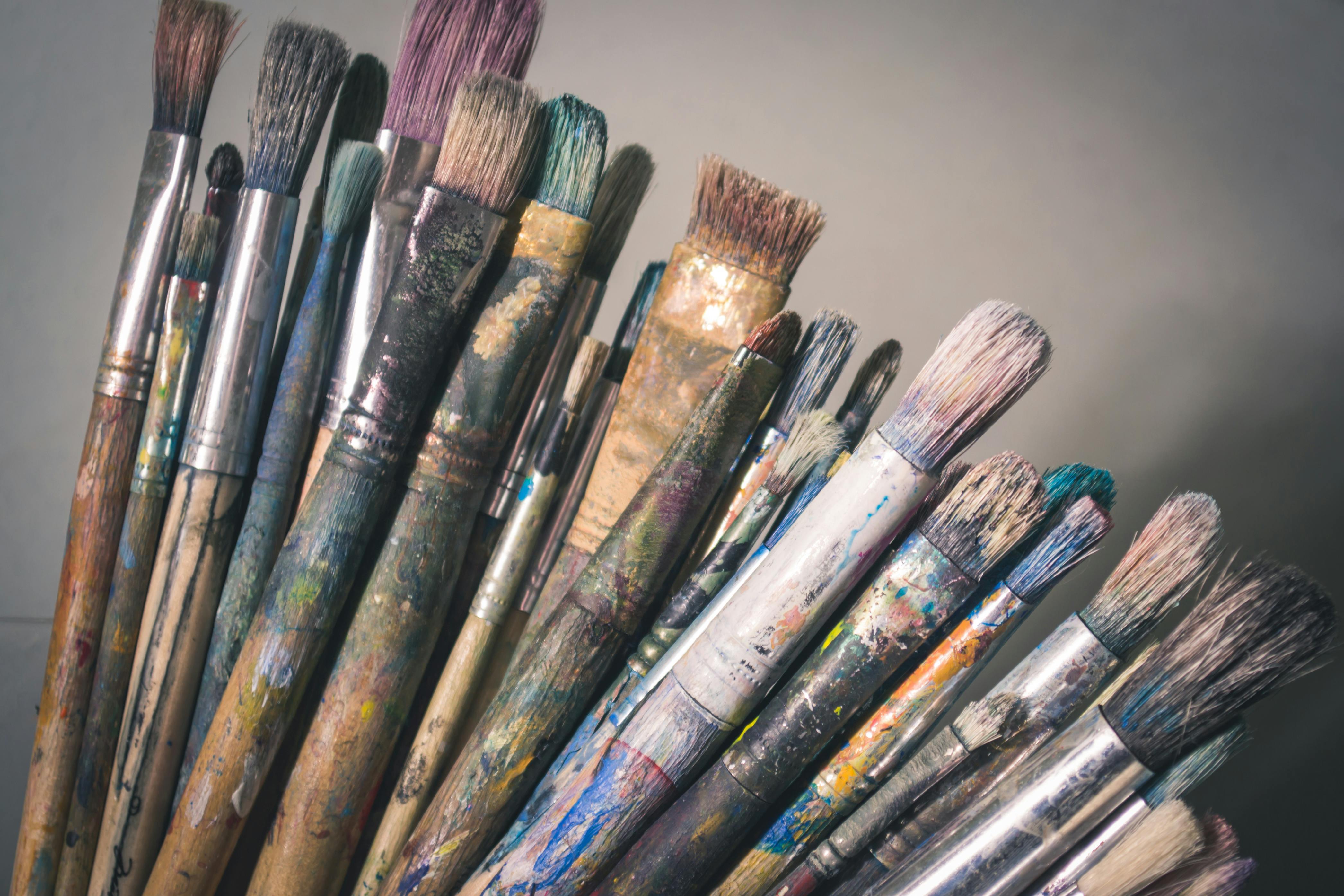 Wide Paint Brush Isolated Stock Photo - Download Image Now - Abandoned, Art  And Craft, Brown - iStock