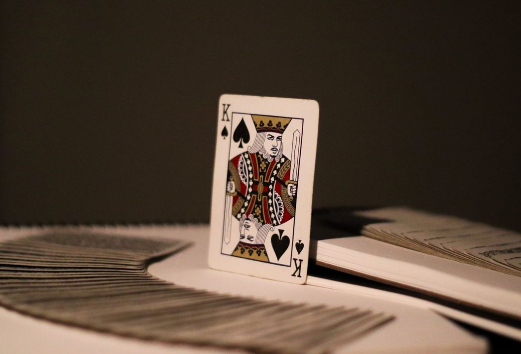 Online Casino: Spielautomaten und Live-Spiele im Überblick