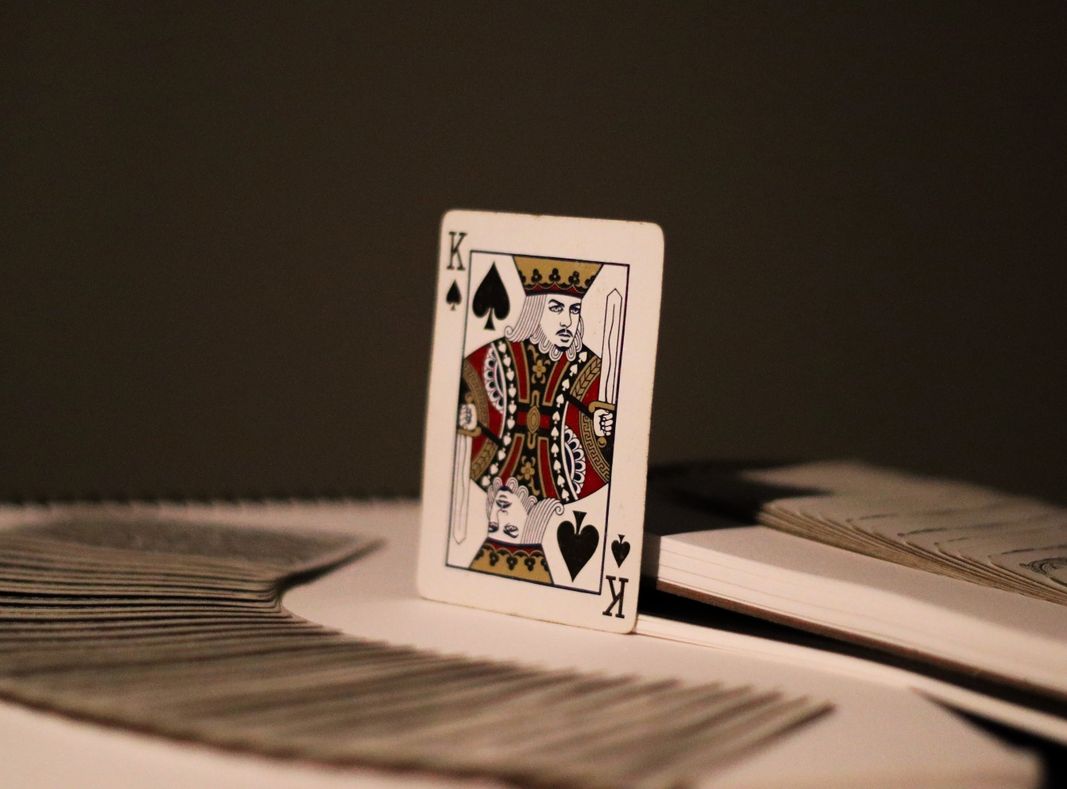 Online Casino: Spielautomaten und Live-Spiele im Überblick