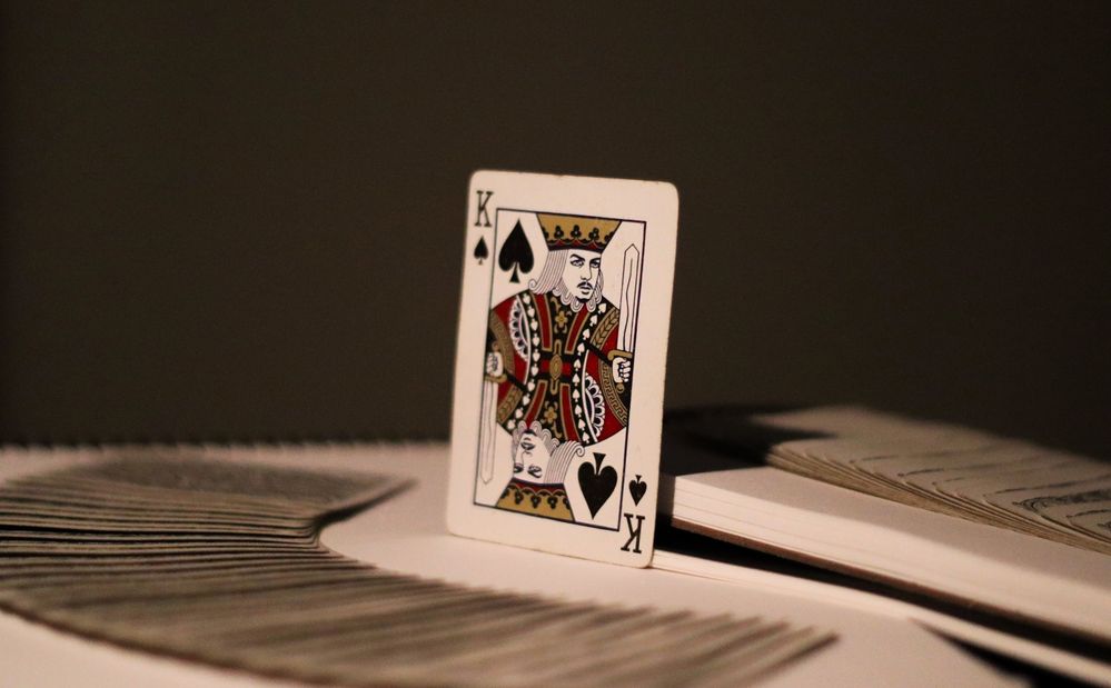Online Casino: Spielautomaten und Live-Spiele im Überblick