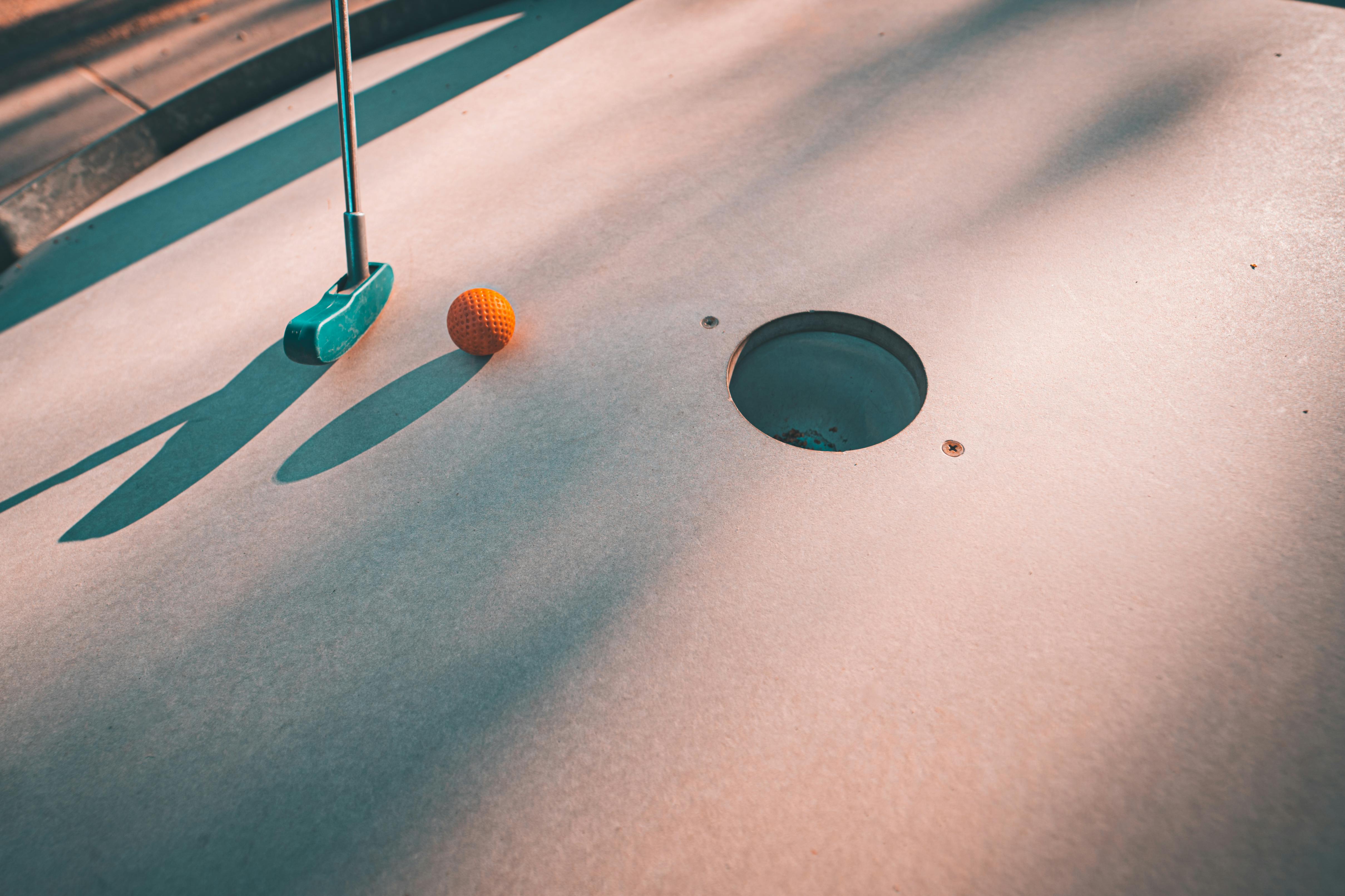 Pickleball Equipment Market Overview — Photo by Volker Thimm on Pexels