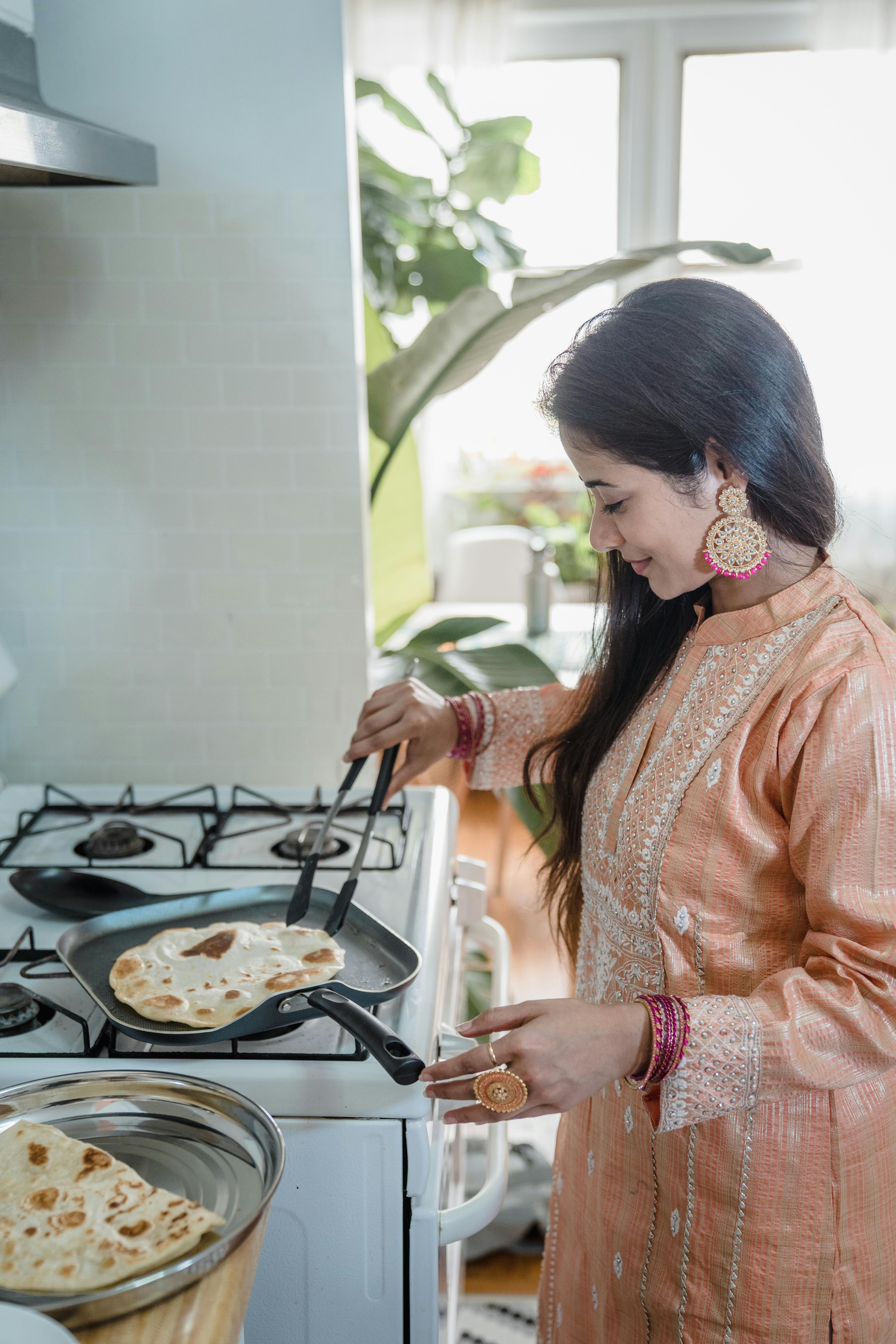 Roti Canai Homemade: Kebanggaan dan Kebahagiaan