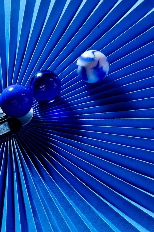 ビー玉, 青の無料の写真素材