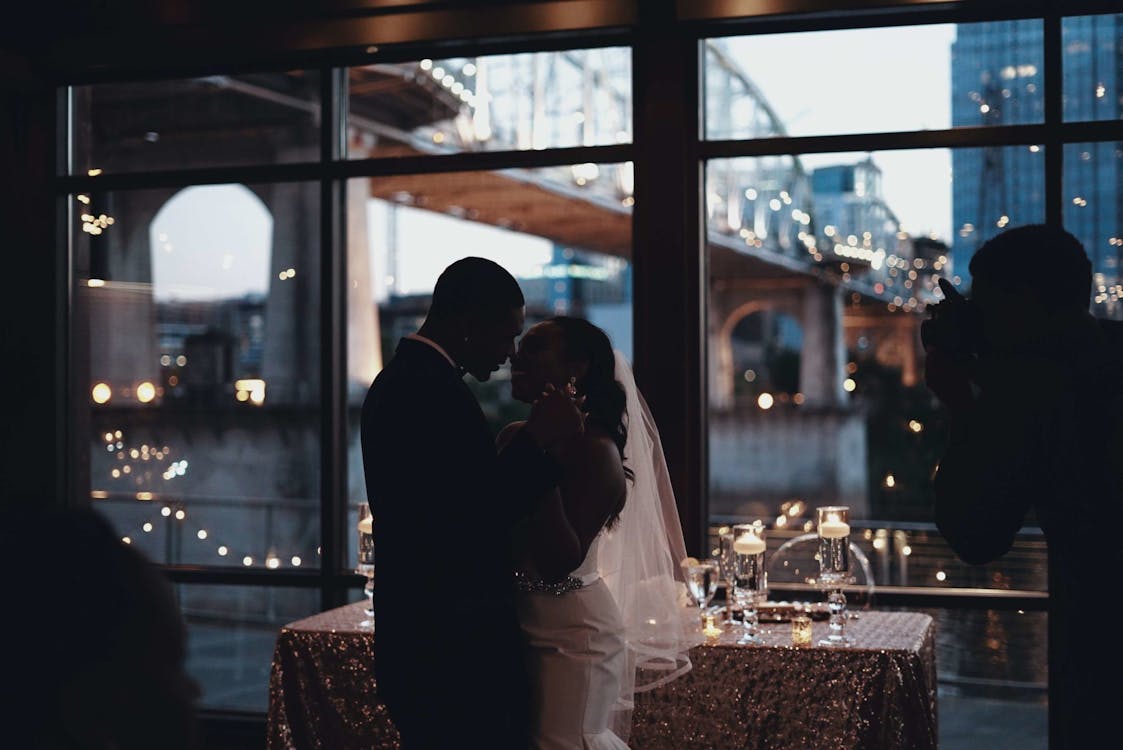 Free Newly Wed Couple About to Kiss Stock Photo