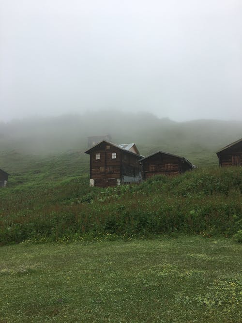Houses on Foggy Mountain