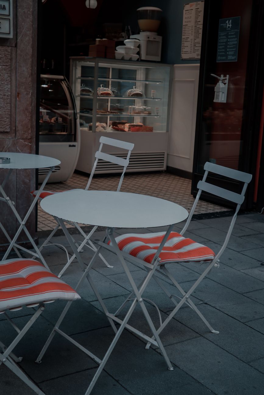 Nahar’s Sidewalk Café restaurant food presentation