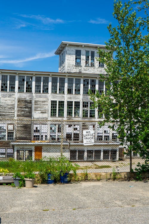 
An Abandoned Building