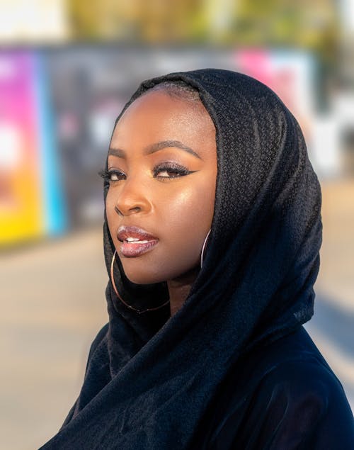 Fotobanka s bezplatnými fotkami na tému Afroameričanka, černoška, hidžáb