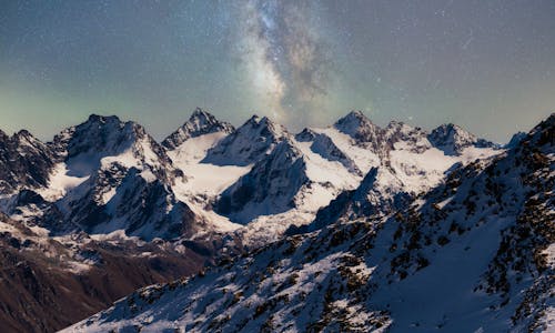 健行, 夜空, 山頂 的 免費圖庫相片