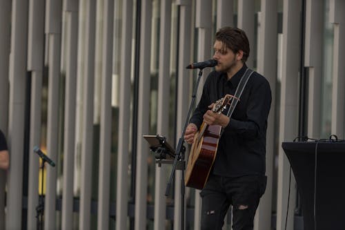 Free stock photo of acoustic guitar, concert, justinas stanisloviatis