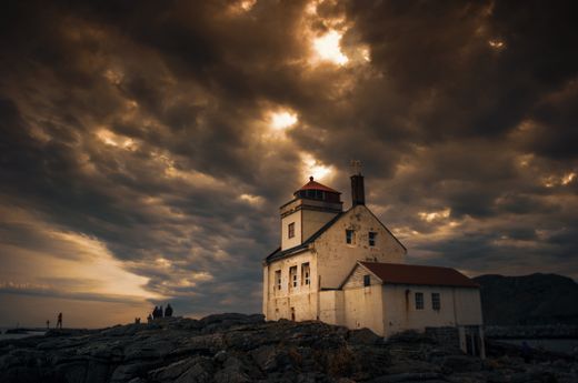 Kestrel Bay — photo by stein egil liland on Pexels