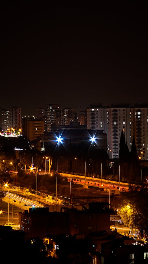 Základová fotografie zdarma na téma budovy, čisté nebe, města