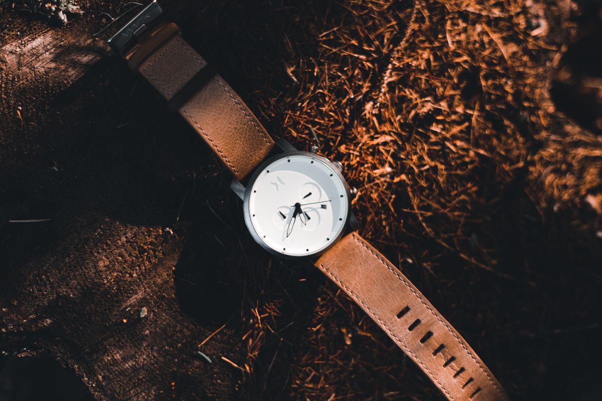 Orologio elegante, immagine illustrativa