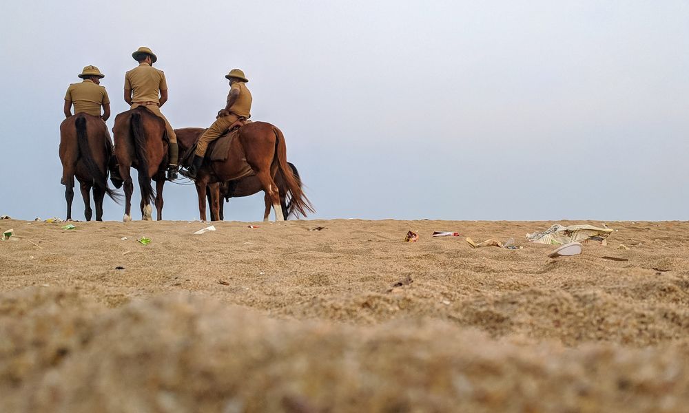 mali desert military patrol sahel