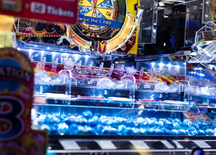 Online Casino: Spielautomaten und Live-Spiele im Überblick