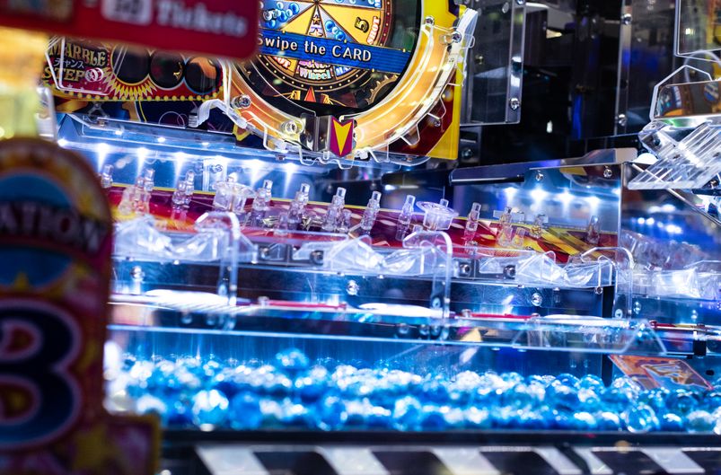 Online Casino: Spielautomaten und Live-Spiele im Überblick
