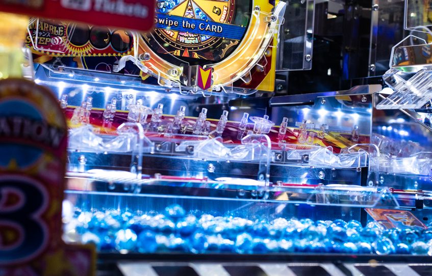 Online Casino: Spielautomaten und Live-Spiele im Überblick