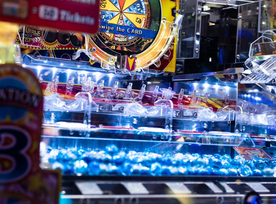Online Casino: Spielautomaten und Live-Spiele im Überblick