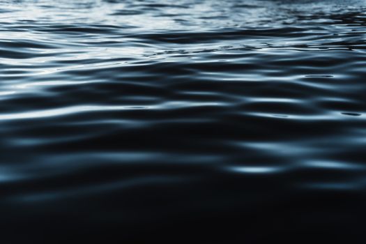 Beeindruckendes Wasser & Dunkel – Dunkles AMOLED Wallpaper
