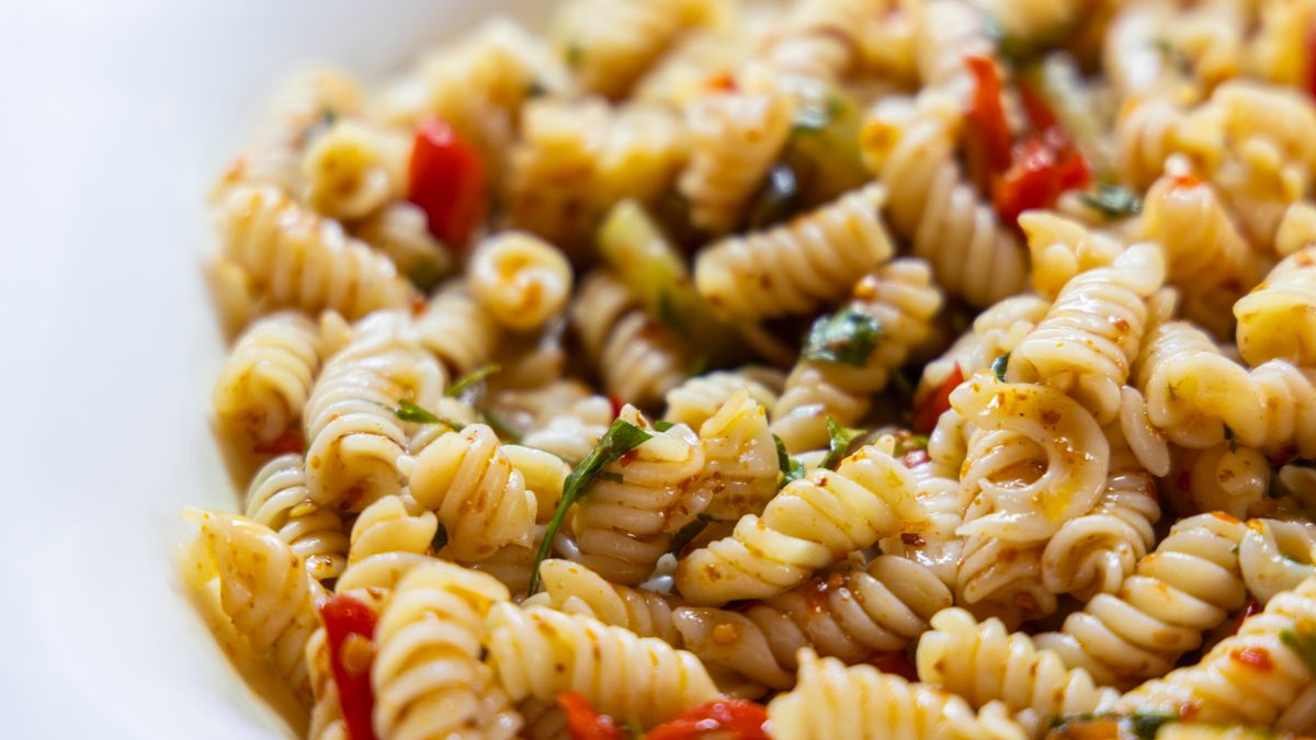Pasta, tomato and basil salad