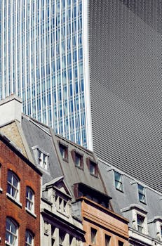 伦敦市中心现代与历史建筑的融合令人惊叹