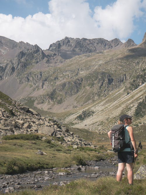 Foto d'estoc gratuïta de a l'aire lliure, aventura, dempeus