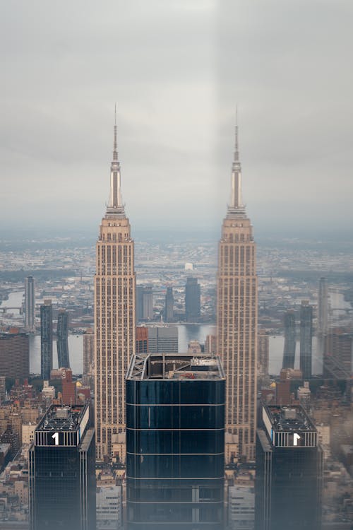 Kostenloses Stock Foto zu drohne erschossen, empire state building, hoch hinausragende gebäude