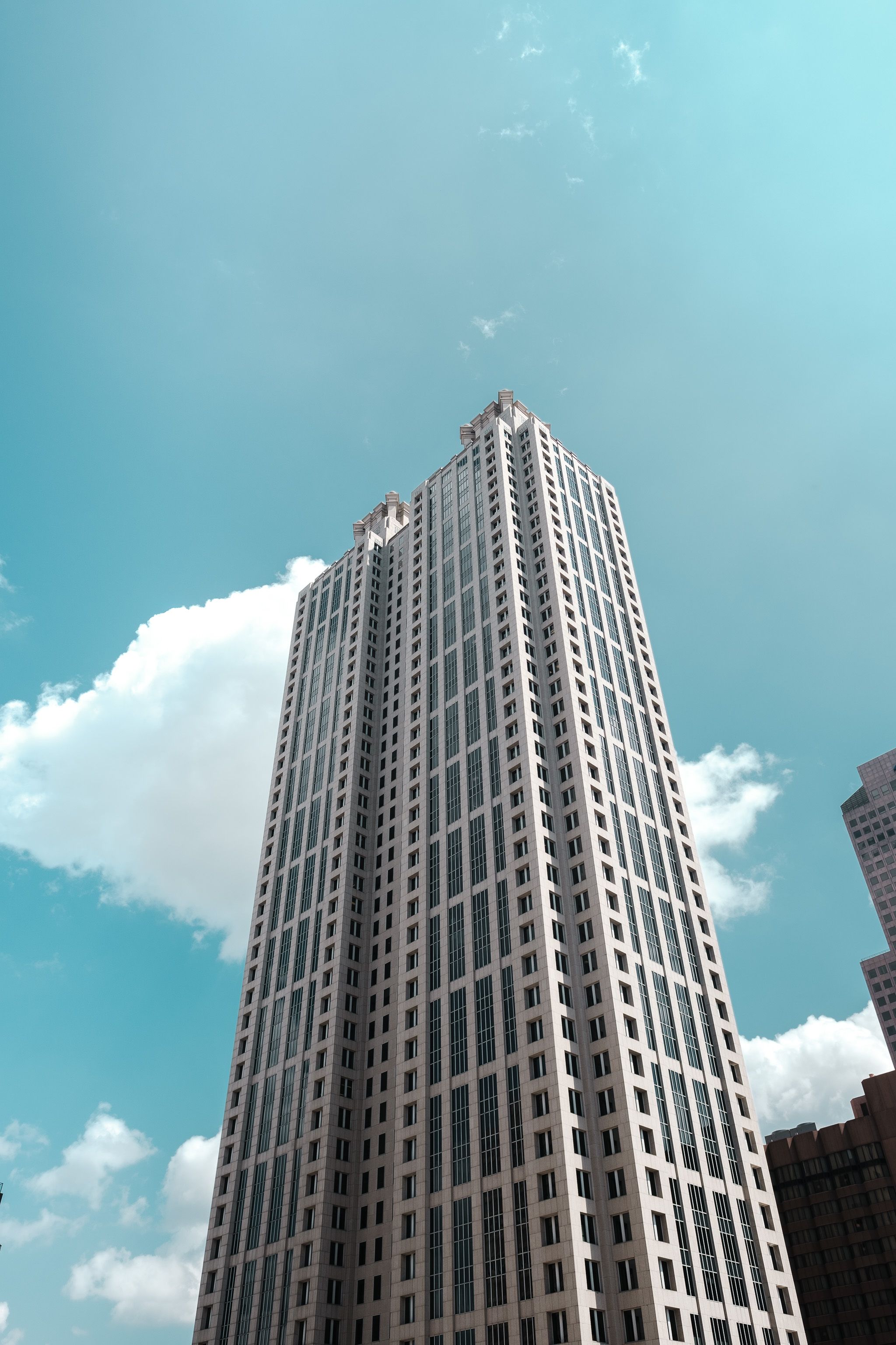 Low Angle Shot of a Beautiful Architectural Building · Free Stock Photo